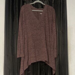 Torrid size 2, V-Neck Asymmetrical Hem mauve Sweater
